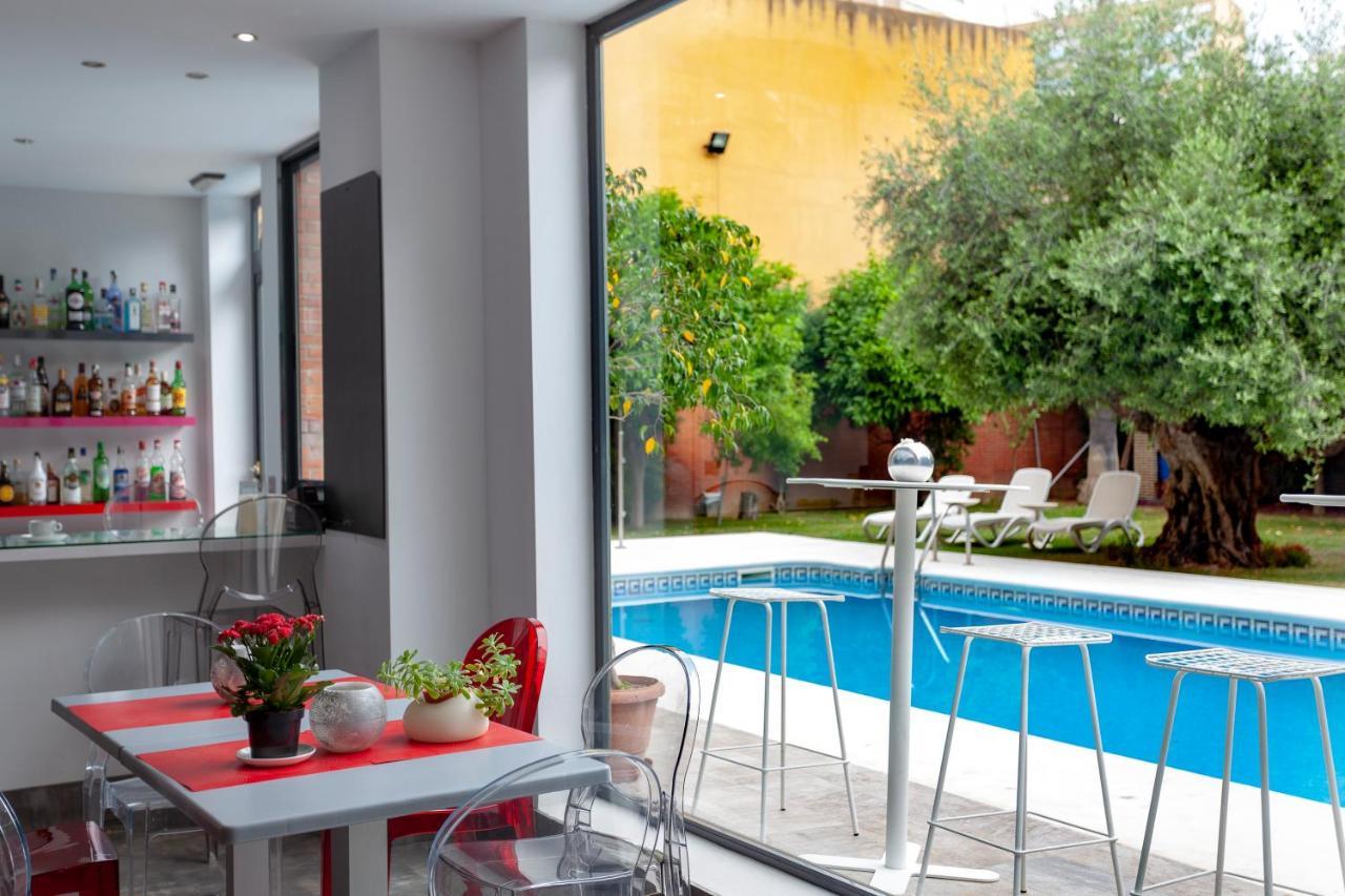Aacr Hotel Monteolivos Sevilla Exterior foto